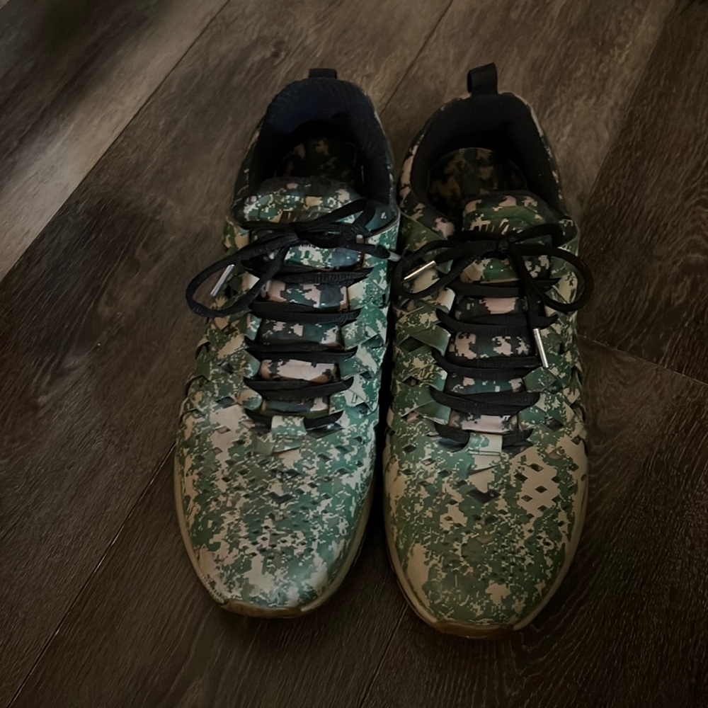 Mens nike shoes